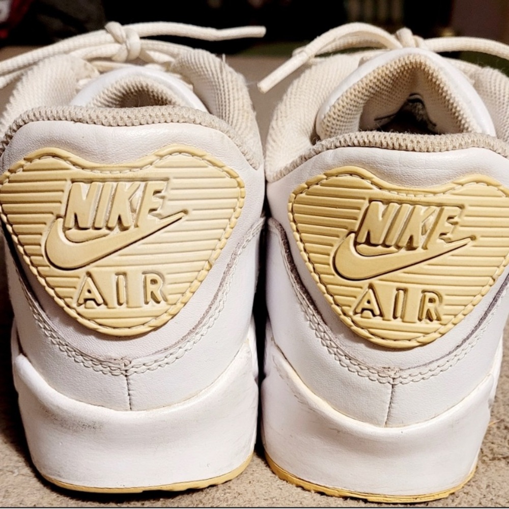 Nike Air Max 90 LTR Leather GS Triple White Size 4.5Y